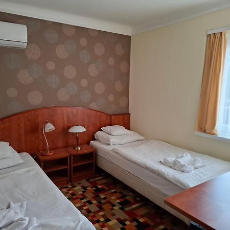 Atryum Hotel Szolnok Extérieur photo
