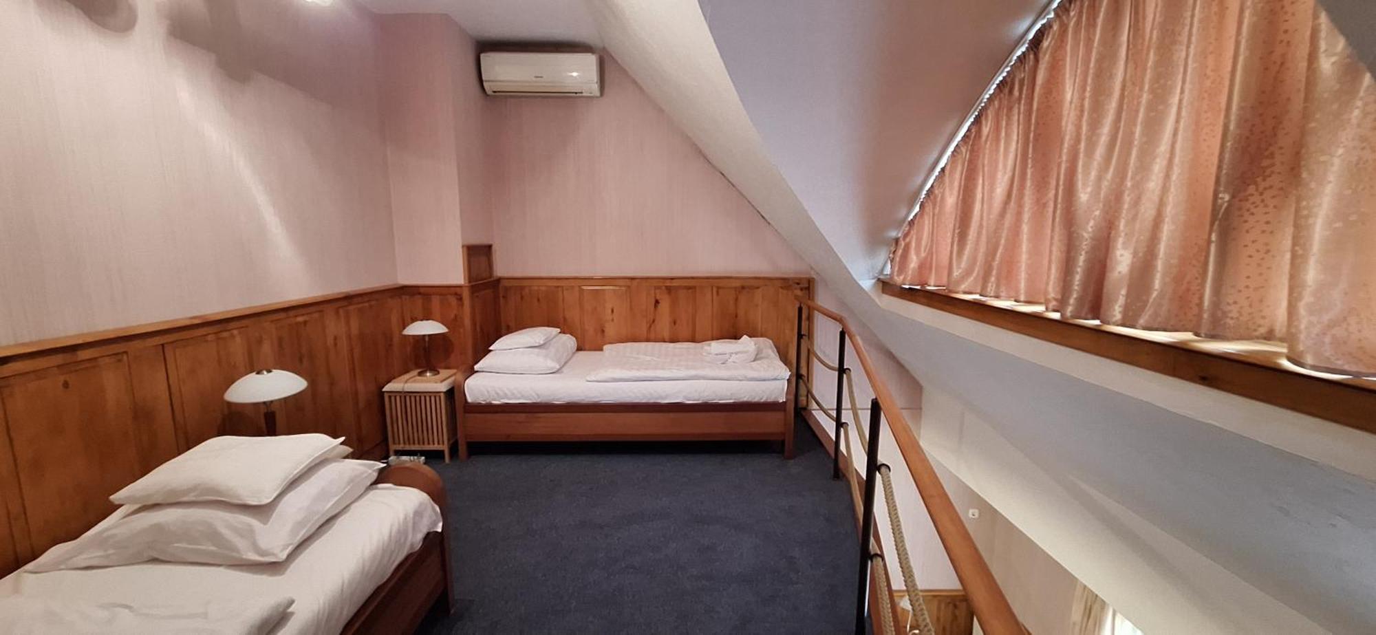 Atryum Hotel Szolnok Extérieur photo